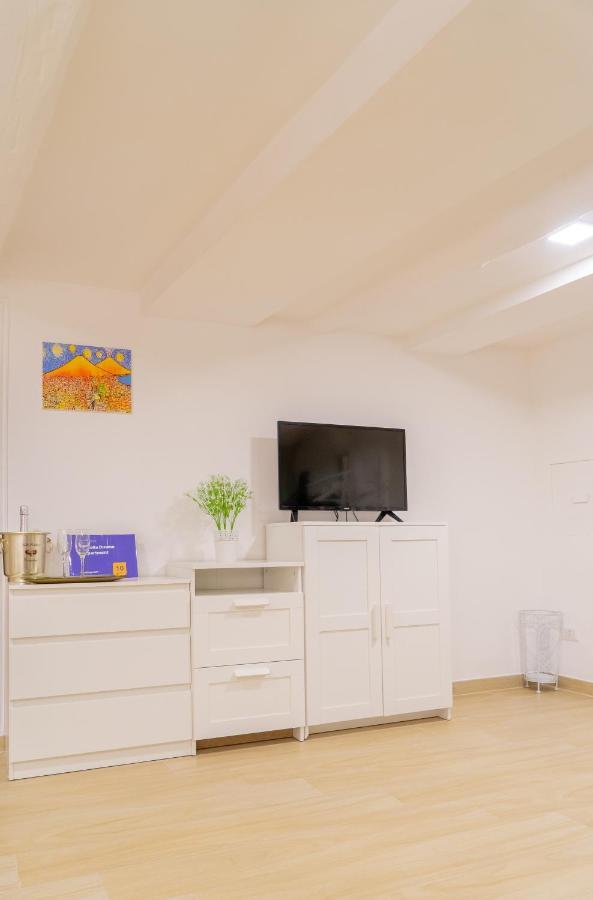 Reginella Duomo Apartment Napoli Eksteriør bilde