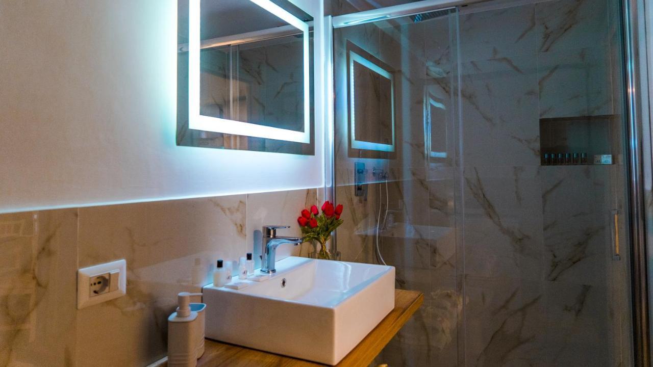 Reginella Duomo Apartment Napoli Eksteriør bilde